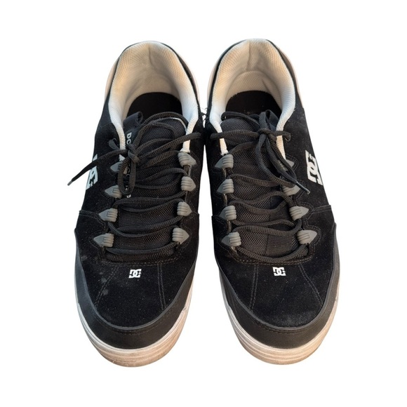 US 14 DC Shoes Men's Black White Skate Retro Style Syntax Low - Picture 3 of 8